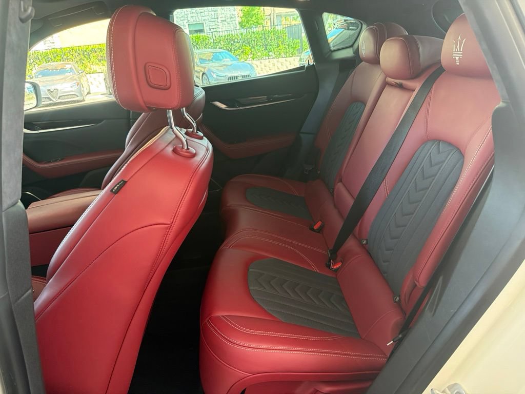 Certified 2023 Maserati Levante GT AWD/4WD image 19