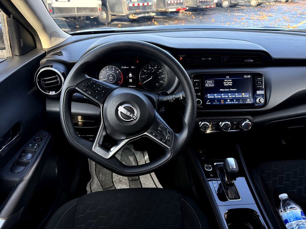 Used 2024 Nissan Kicks SV image 18