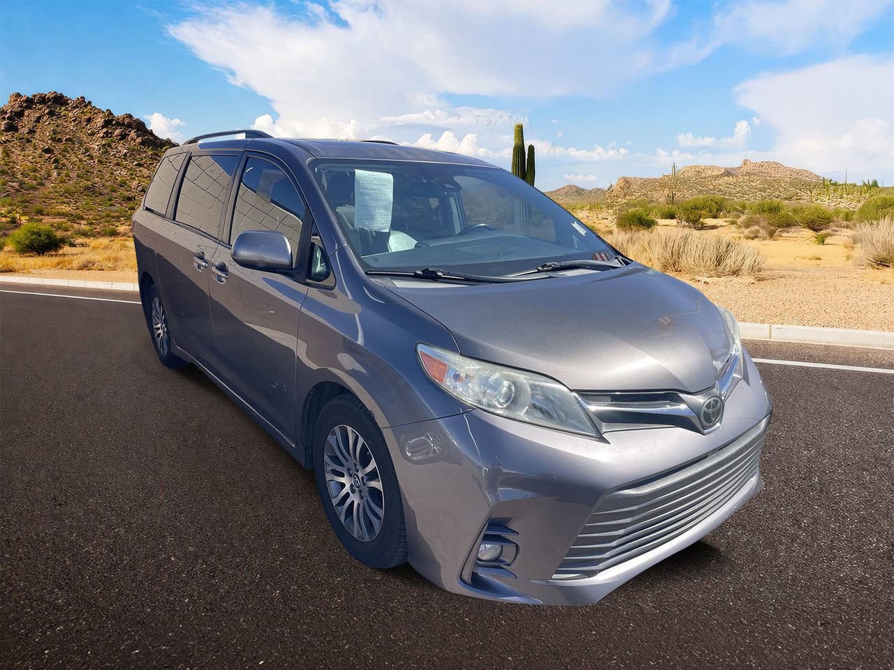 Used 2018 Toyota Sienna XLE Premium w/ Carpet Mat Package