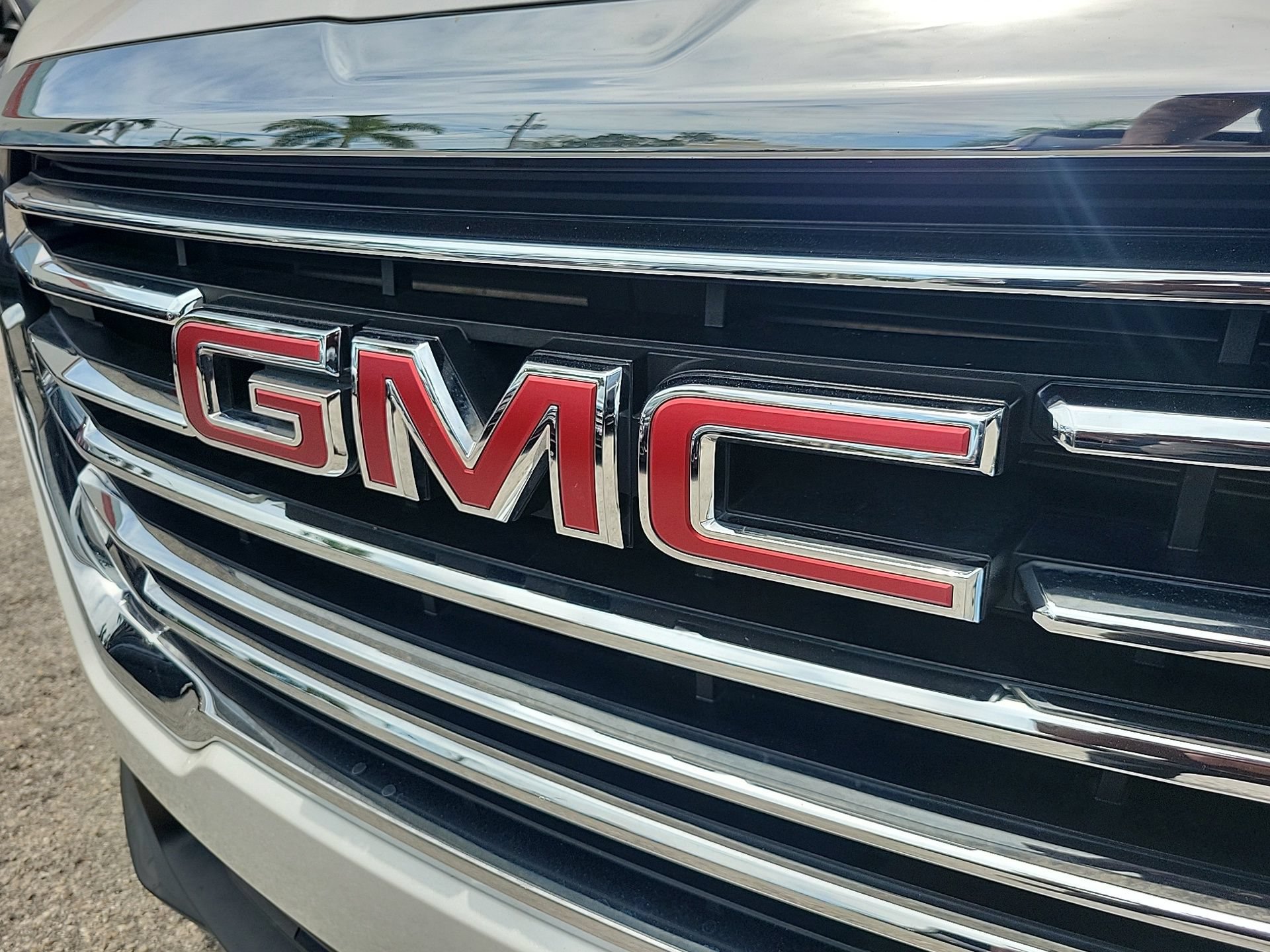Used 2023 GMC Terrain SLT w/ LPO, Floor Liner Package FWD image 12