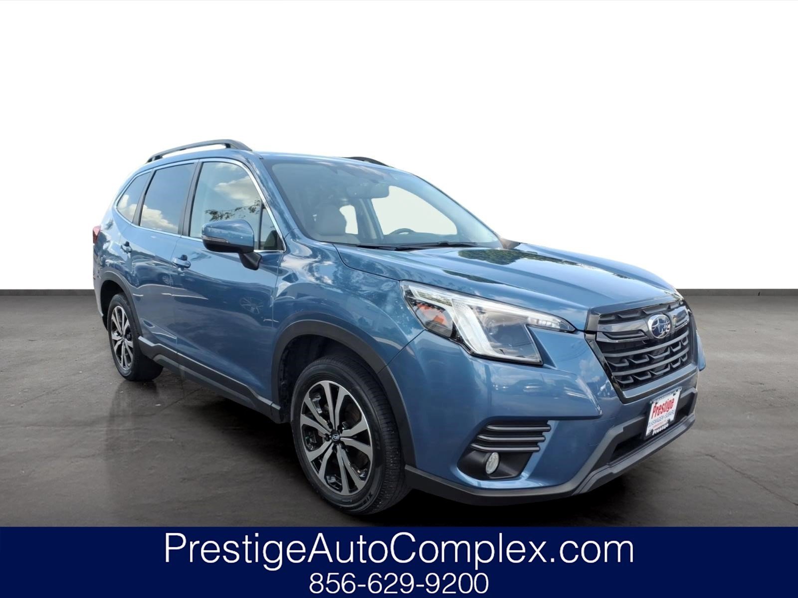 Certified 2023 Subaru Forester Limited AWD/4WD image 1