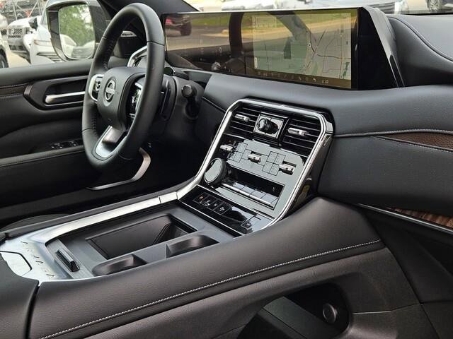 New 2025 Nissan Armada Platinum image 8