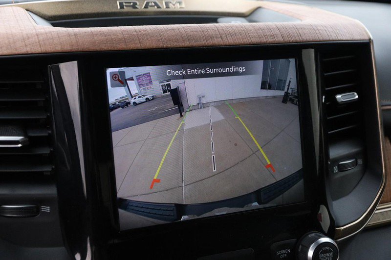 Used 2022 RAM 1500 Limited w/ Body Color Bumper Group image 17