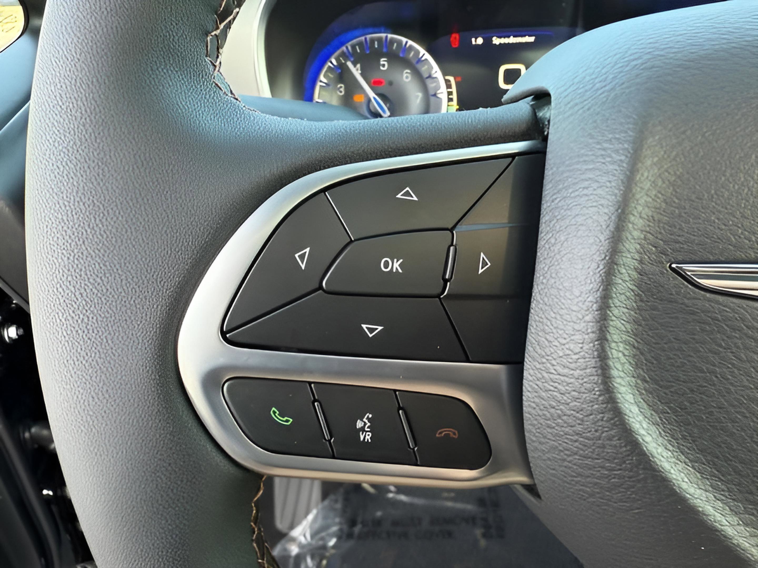 New 2026 Chrysler Pacifica Pinnacle image 18