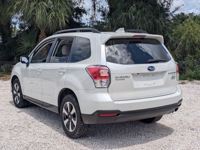 Used 2017 Subaru Forester 2.5i Premium AWD/4WD image 7