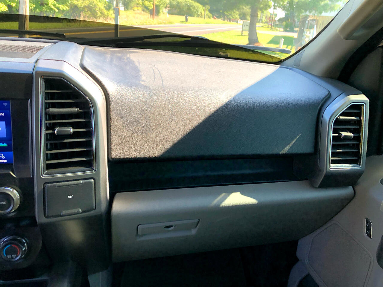 Used 2020 Ford F150 XLT w/ Equipment Group 302A Luxury image 20