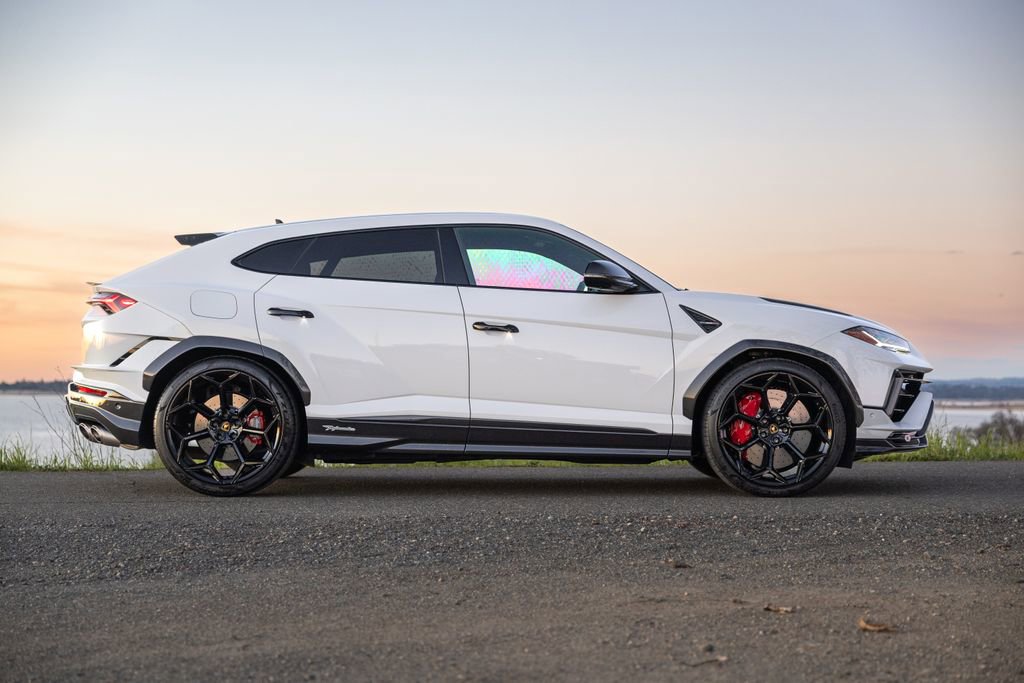 Used 2023 Lamborghini Urus Performante image 45