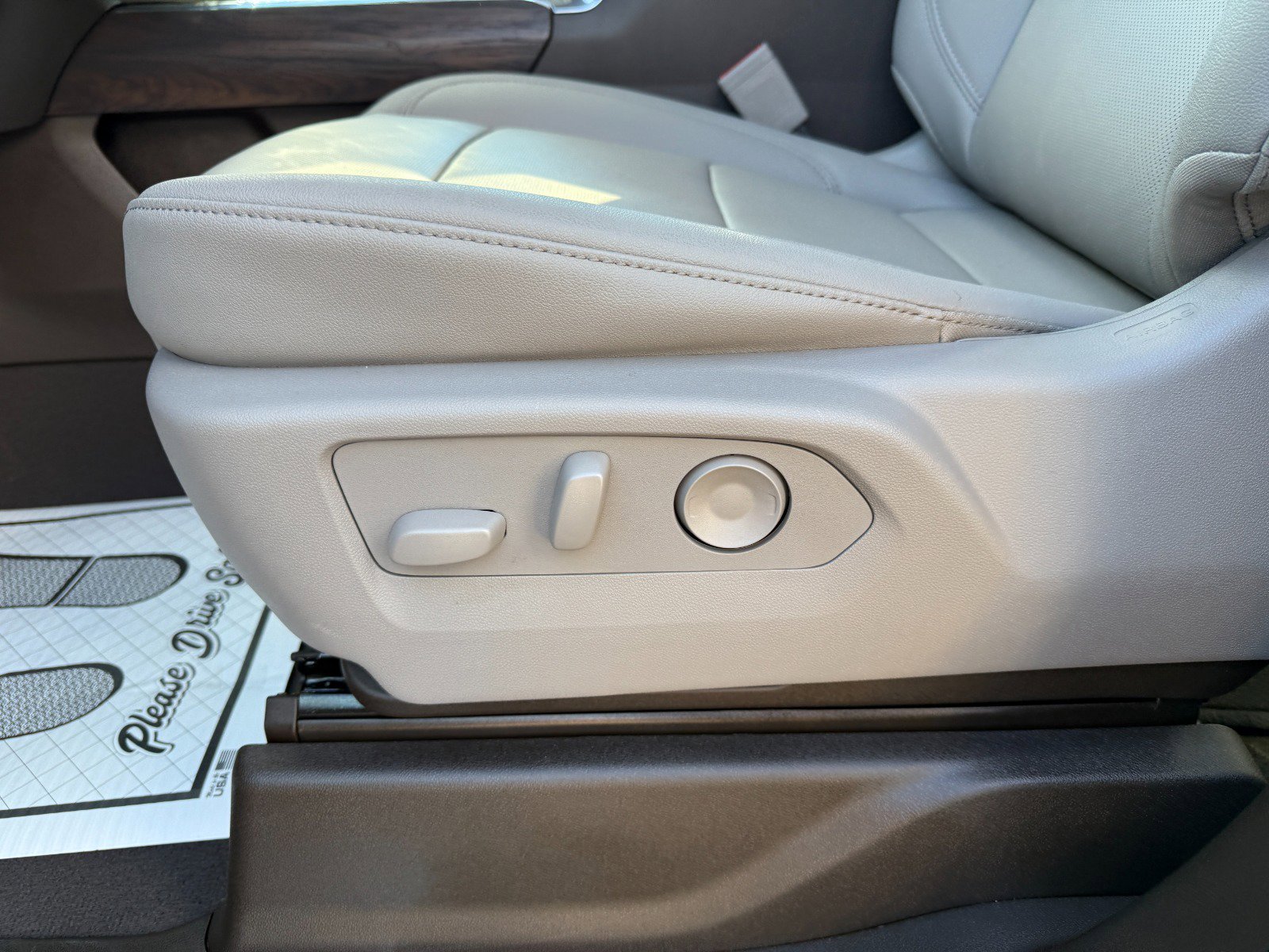 New 2026 GMC Sierra 2500 SLT w/ Max Trailering Package image 24