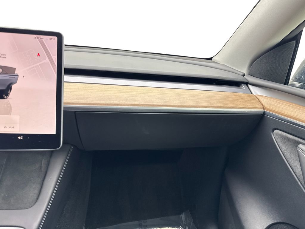 Used 2024 Tesla Model Y Long Range image 59