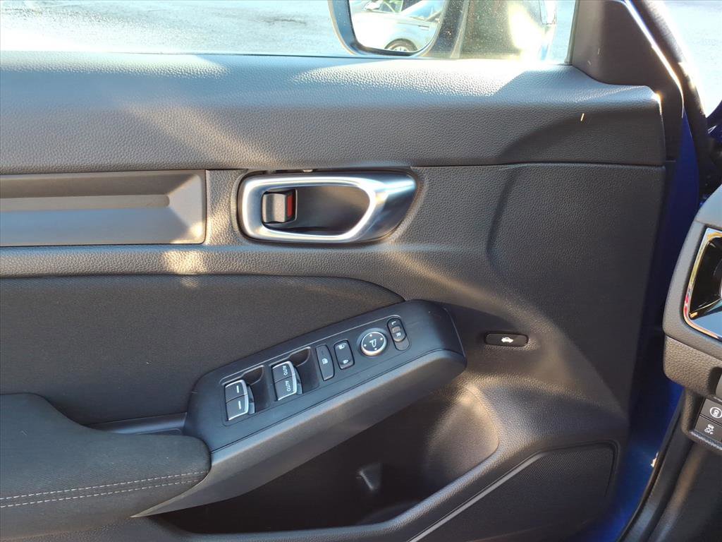 Used 2022 Honda Civic Sport image 12