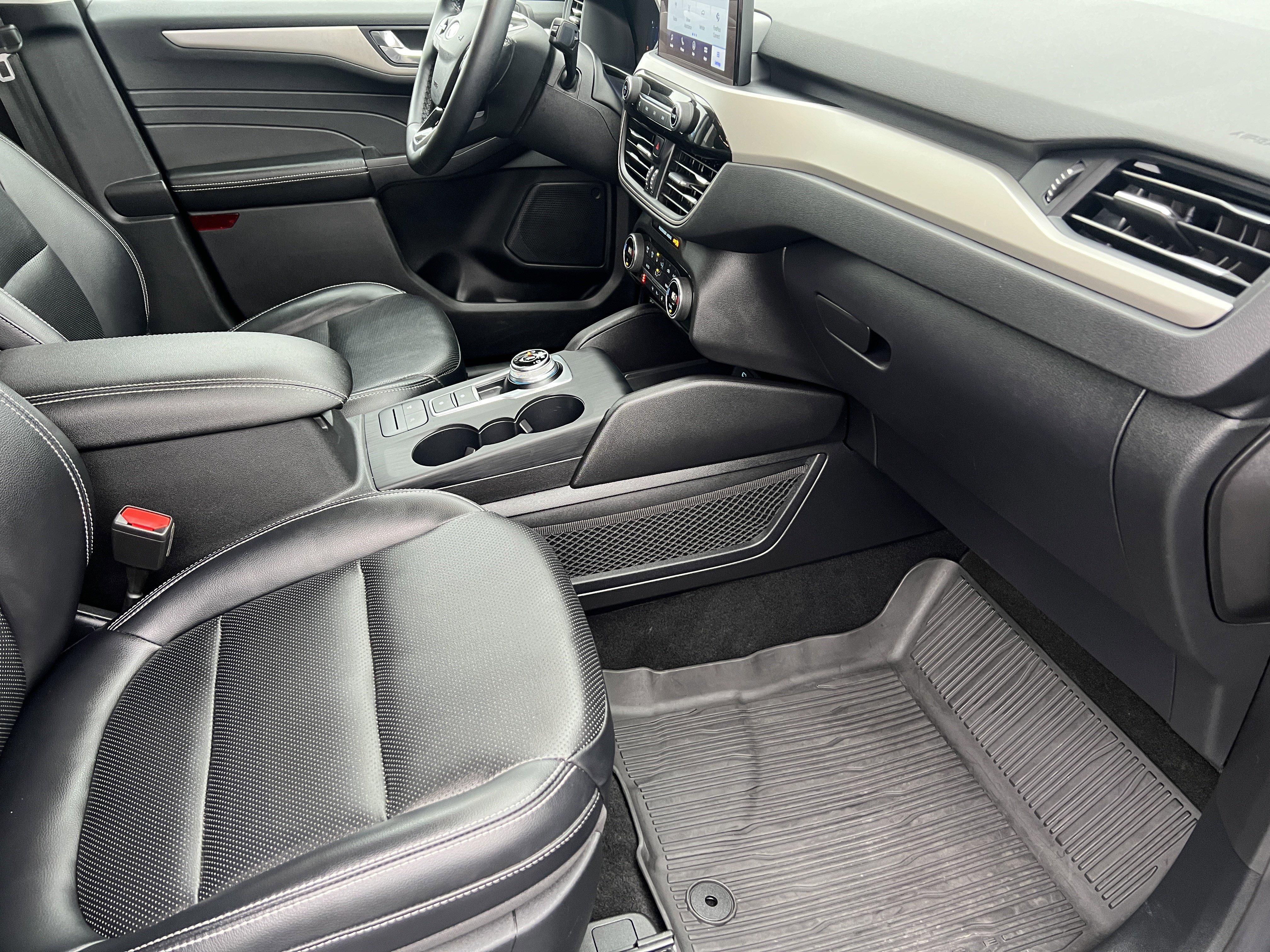 Used 2021 Ford Escape SEL w/ Technology Package image 23