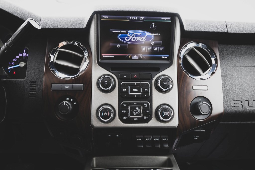 Used 2015 Ford F350 Lariat w/ Lariat Ultimate Package image 5