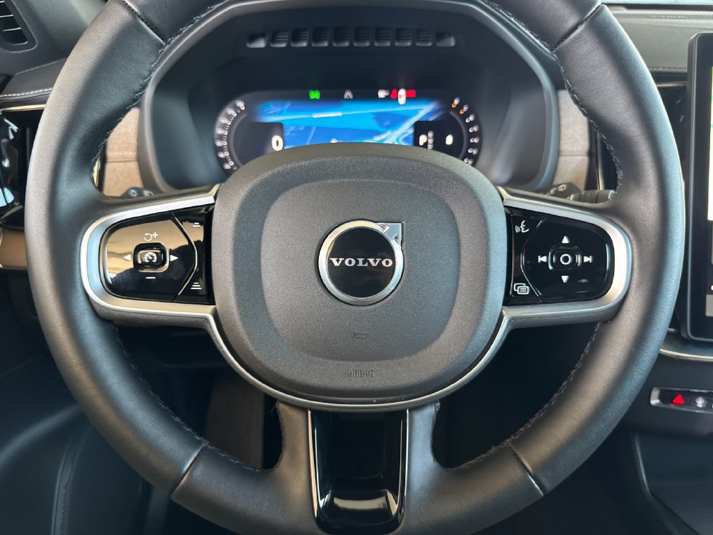 Certified 2026 Volvo XC90 B6 Plus AWD/4WD image 24