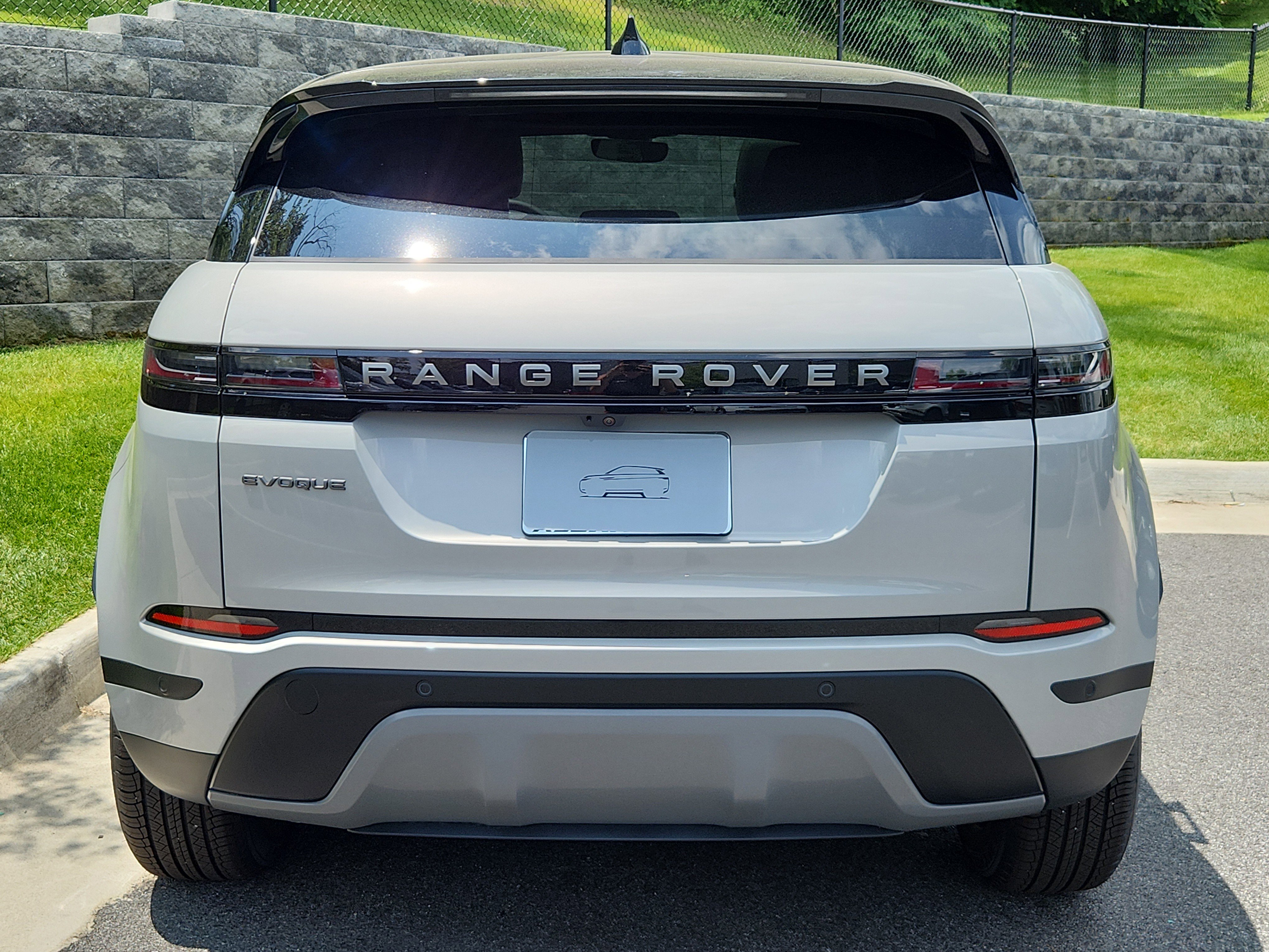 New 2026 Land Rover Range Rover Evoque S image 7