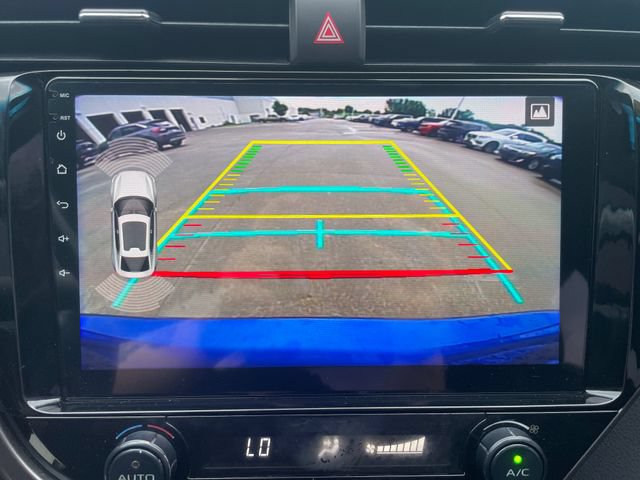 Used 2019 Toyota Camry SE FWD image 14