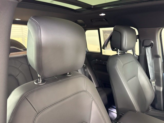 New 2026 Land Rover Defender 110 X-Dynamic SE AWD/4WD image 28