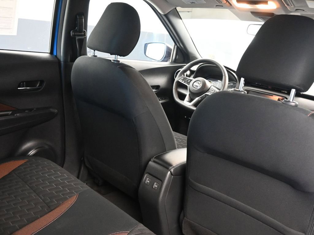 Used 2023 Nissan Kicks SR image 15