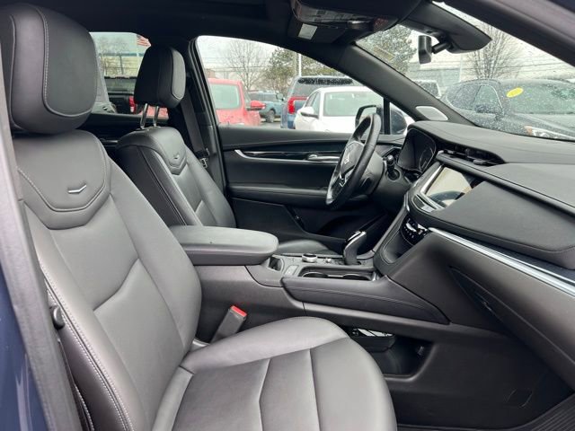 Used 2024 Cadillac XT5 Premium Luxury AWD/4WD image 13