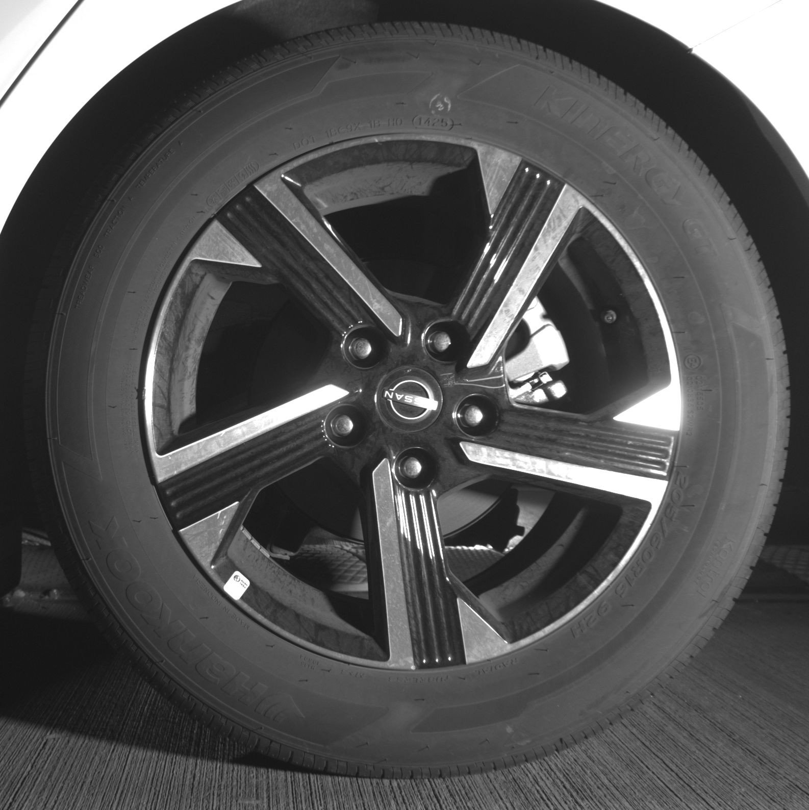 Used 2025 Nissan Sentra SV image 14