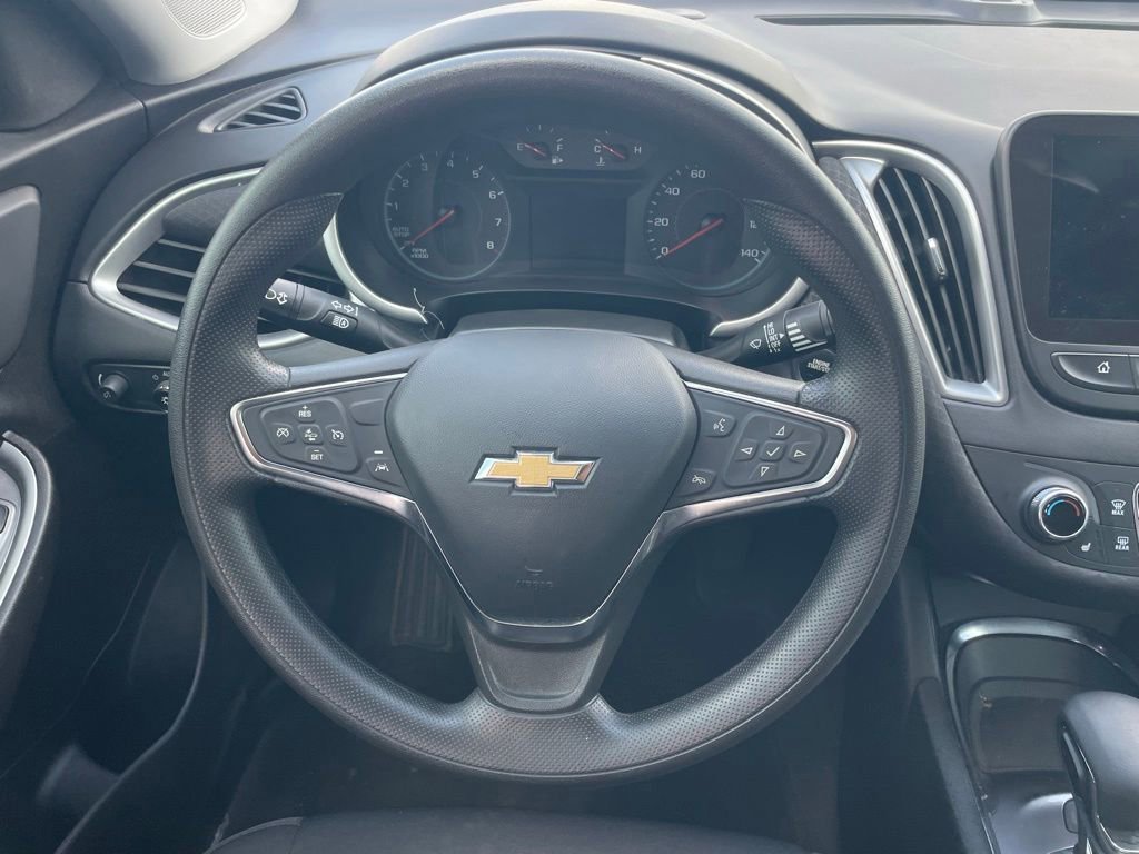 Used 2025 Chevrolet Malibu LT FWD image 13