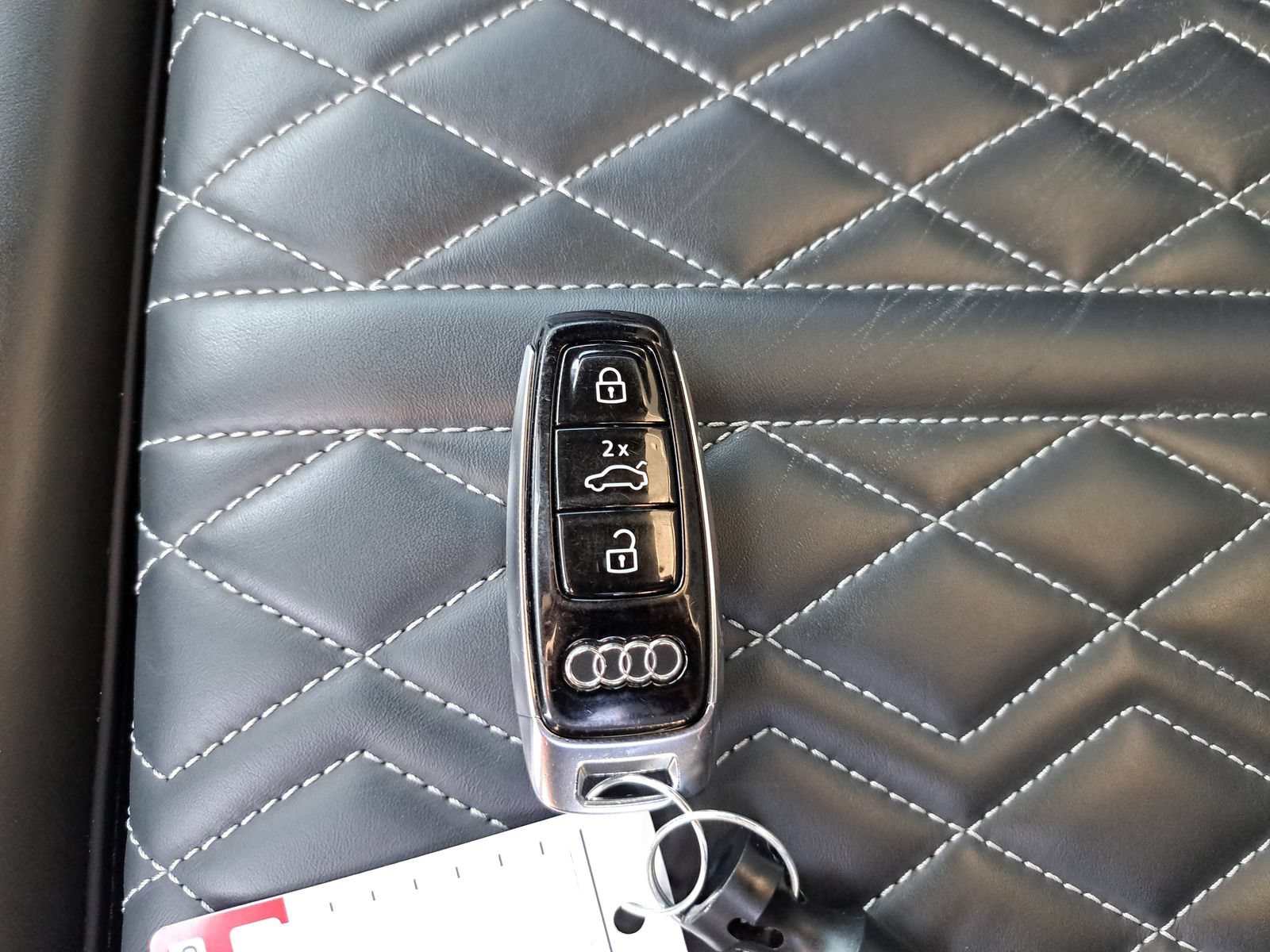 Used 2022 Audi e-tron S Prestige AWD/4WD image 14