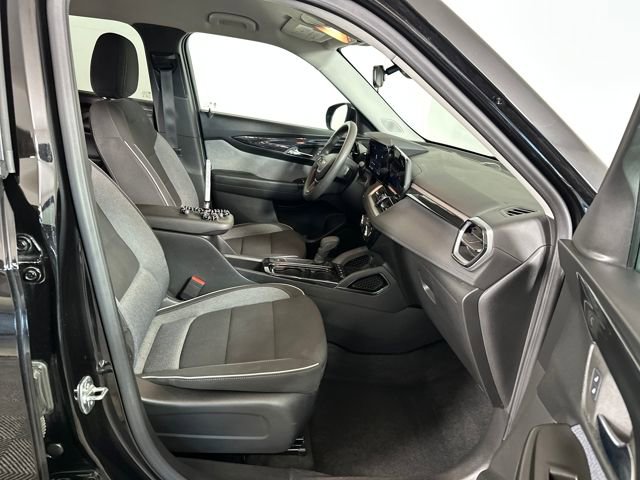 Used 2024 Chevrolet TrailBlazer LT image 28