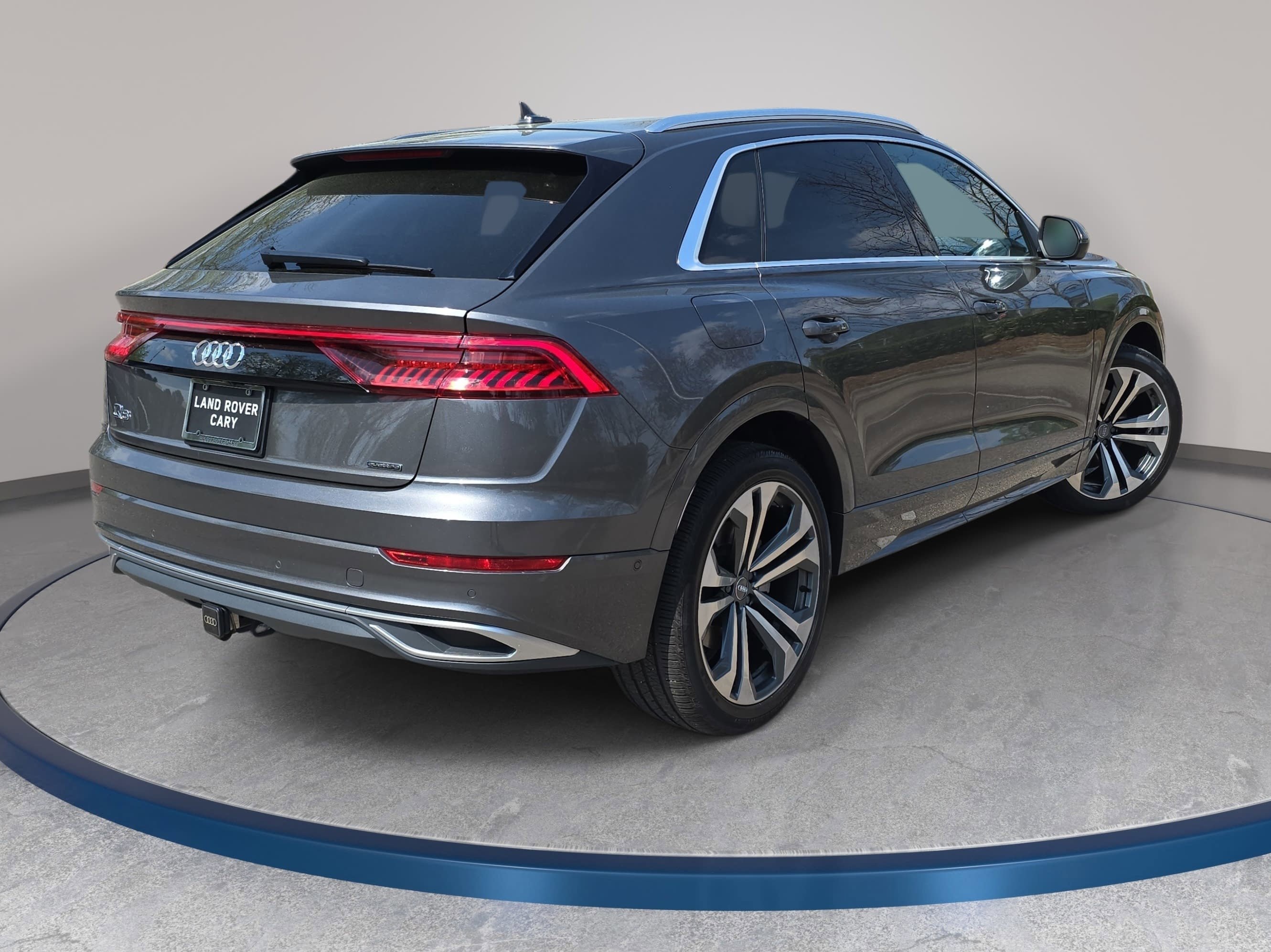 Used 2019 Audi Q8 Prestige image 5