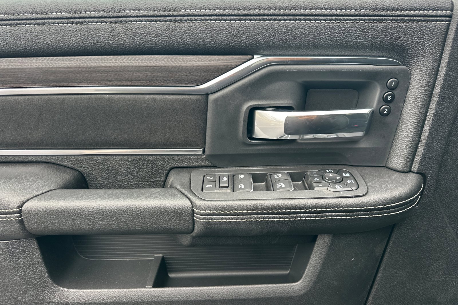 New 2026 RAM 3500 Laramie image 10