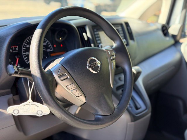 Used 2018 Nissan NV200 SV w/ Navigation Package FWD image 7