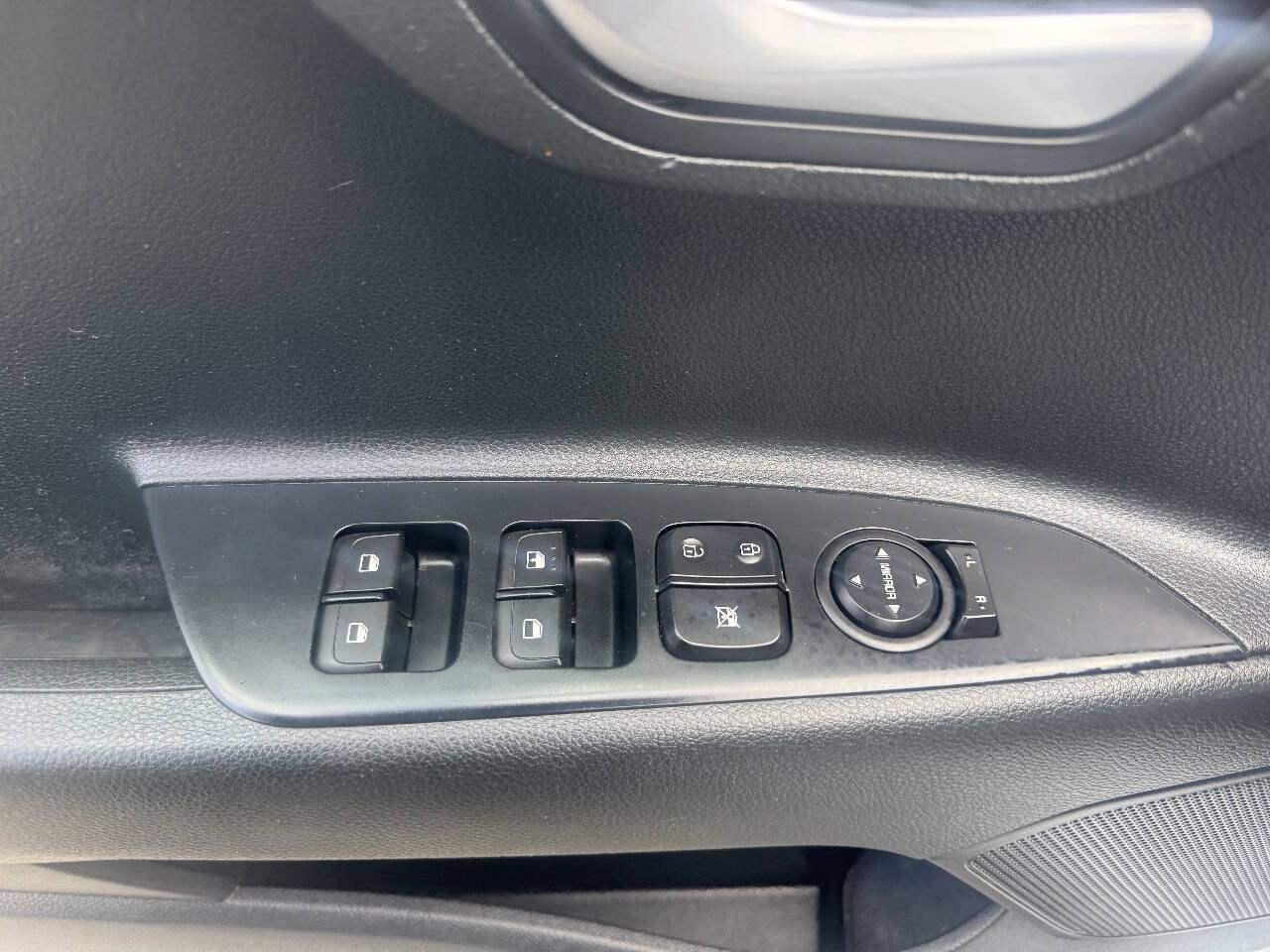 Used 2019 Kia Rio S FWD image 10