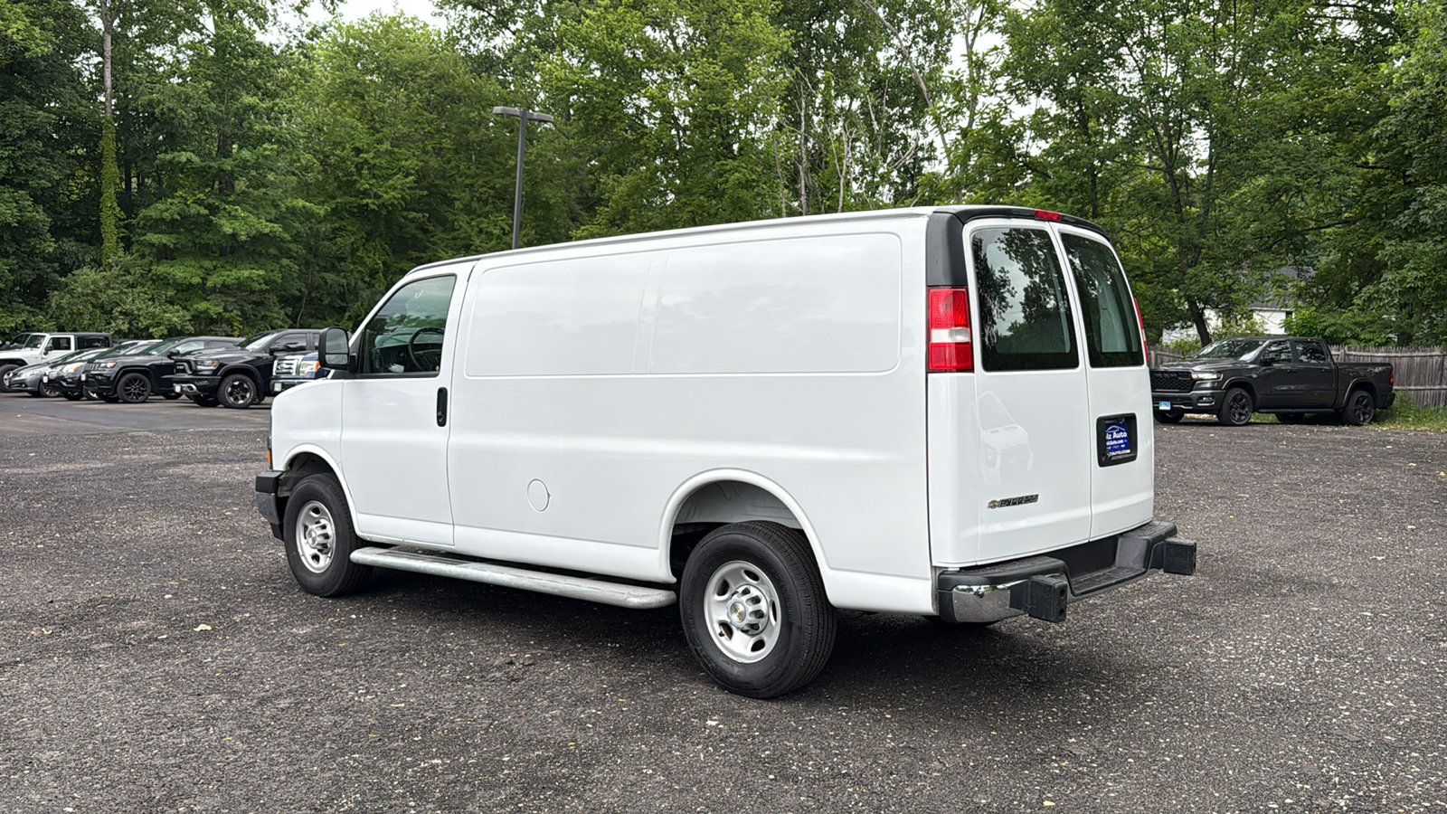Used 2024 Chevrolet Express 2500 w/ Driver Convenience Package RWD image 8