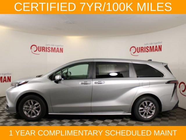 Used 2024 Toyota Sienna LE AWD/4WD image 6