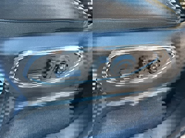 Used 2023 Jeep Wagoneer L Series II image 20