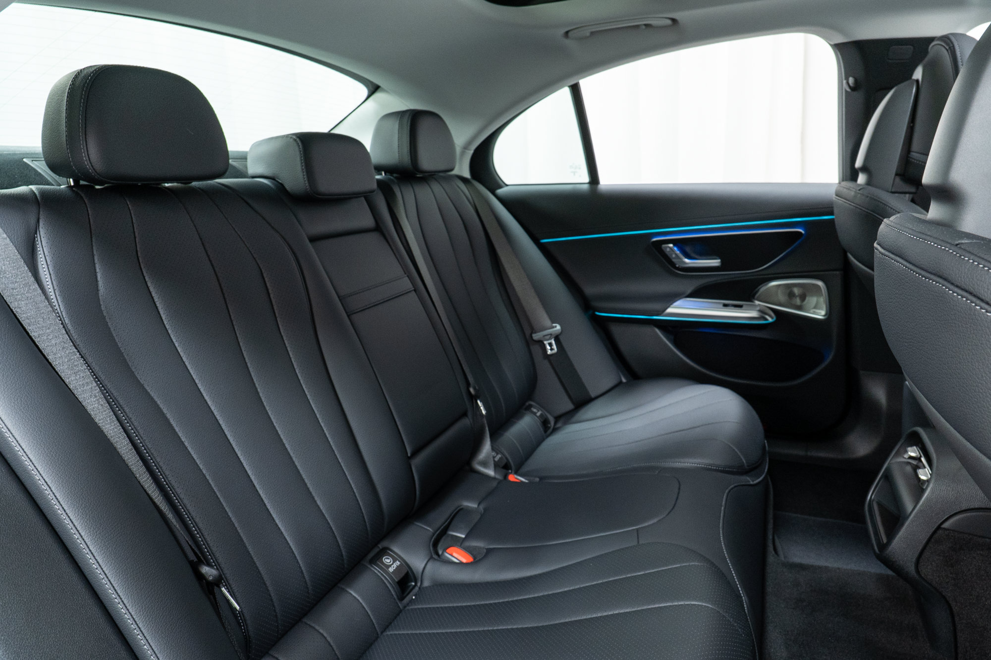 New 2025 Mercedes-Benz E 350 4MATIC Sedan image 26