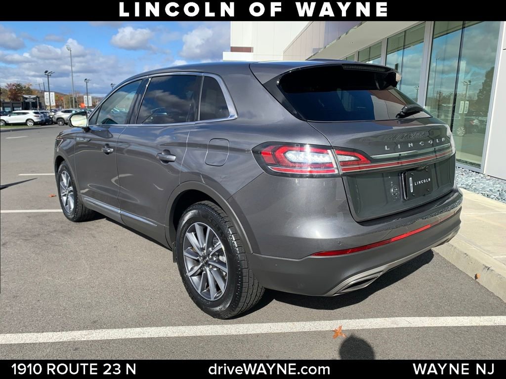 Certified 2022 Lincoln Nautilus AWD image 3