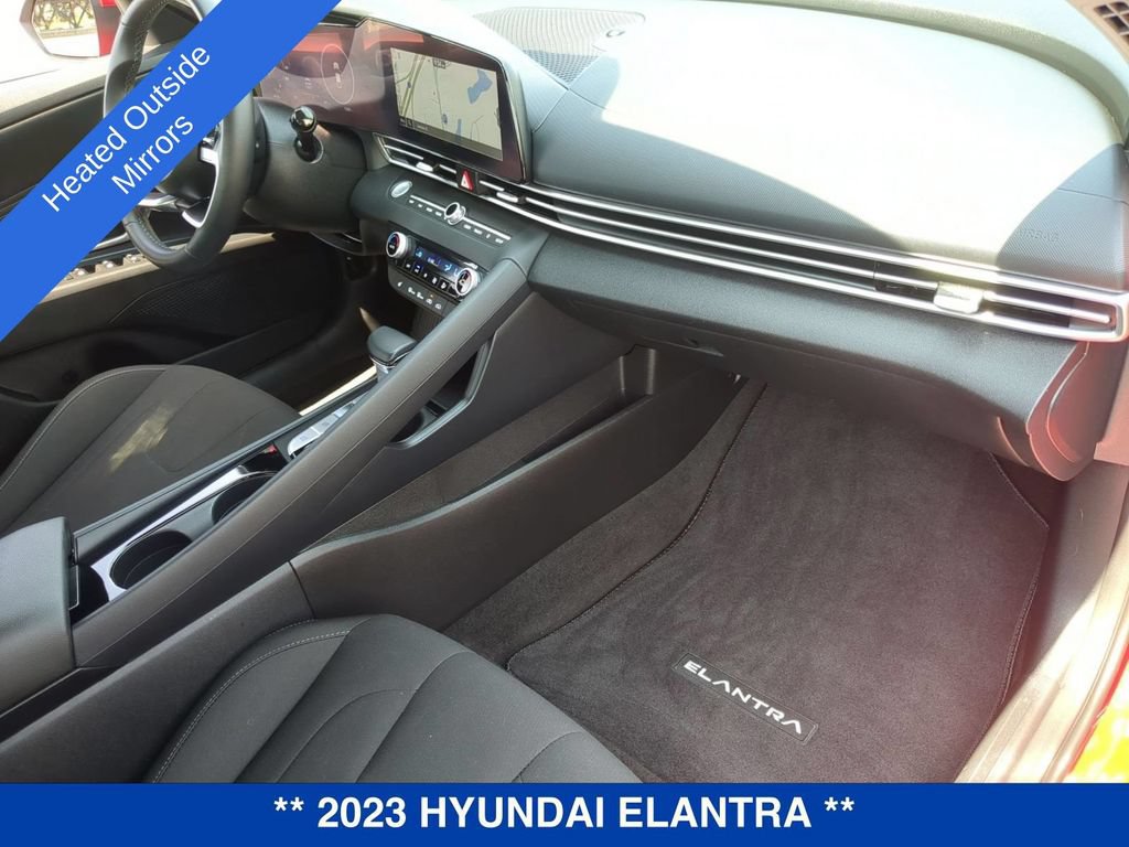 Used 2023 Hyundai Elantra SEL w/ Convenience Package FWD image 26