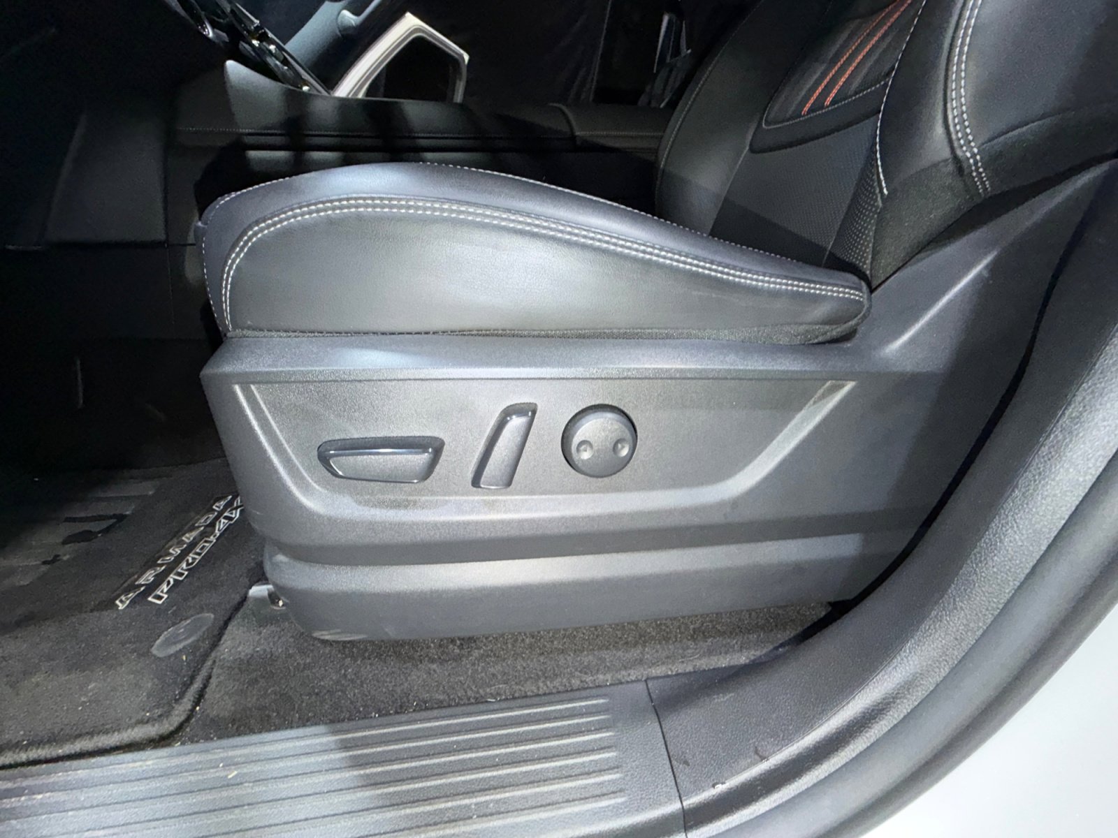Certified 2025 Nissan Armada PRO-4X image 14