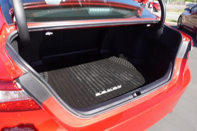 Certified 2020 Toyota Camry SE w/ Convenience Package image 30