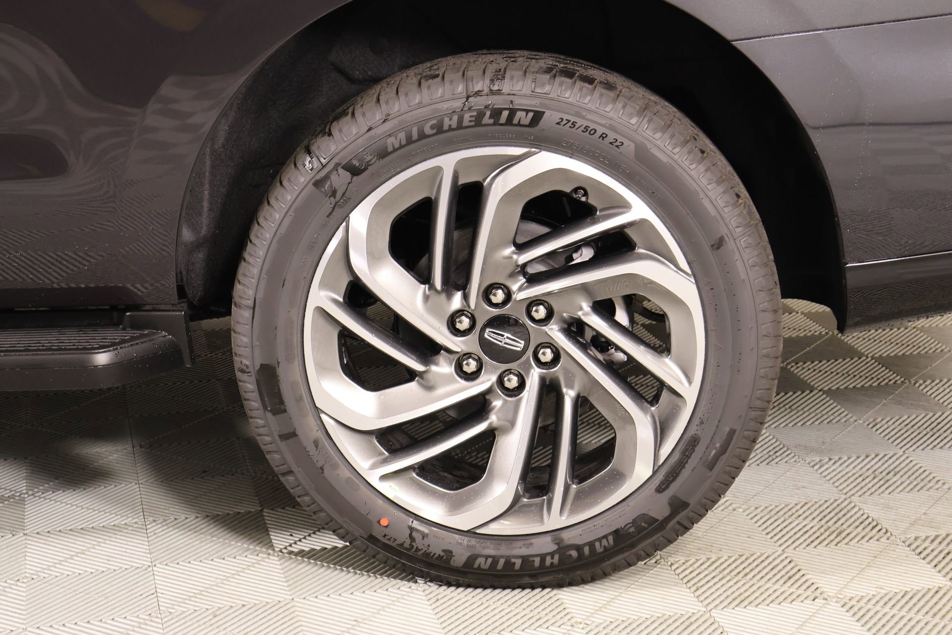 New 2026 Lincoln Navigator Premiere AWD/4WD image 19