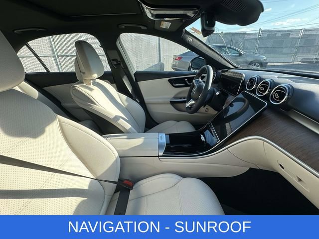 Used 2023 Mercedes-Benz C 300 4MATIC Sedan image 2
