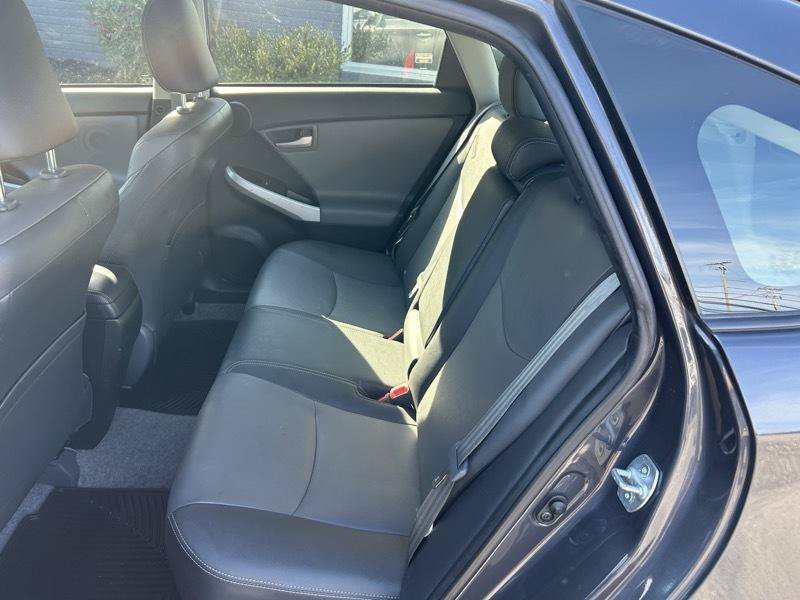Used 2015 Toyota Prius Five FWD image 13