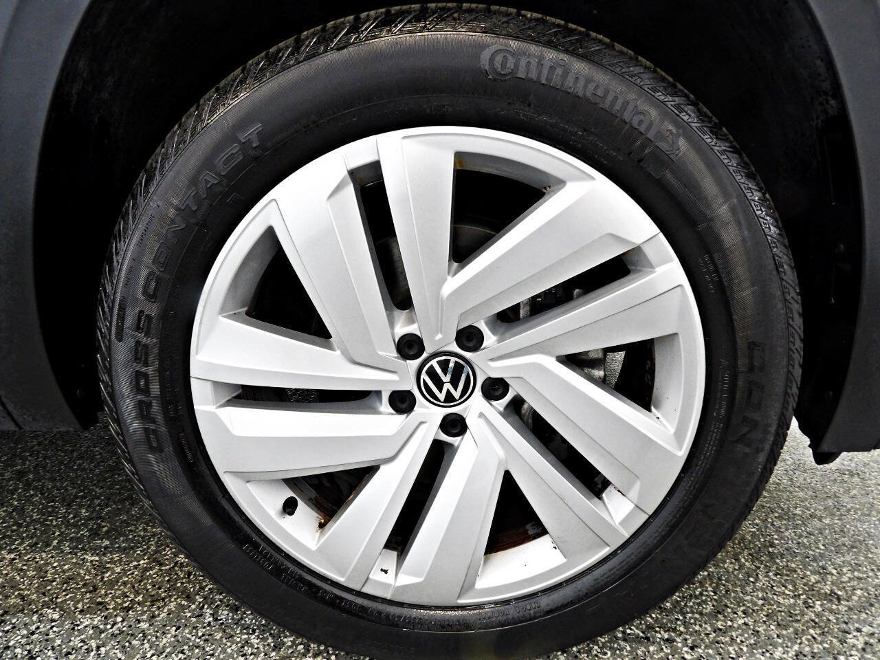 Used 2022 Volkswagen Atlas Cross Sport SE image 22