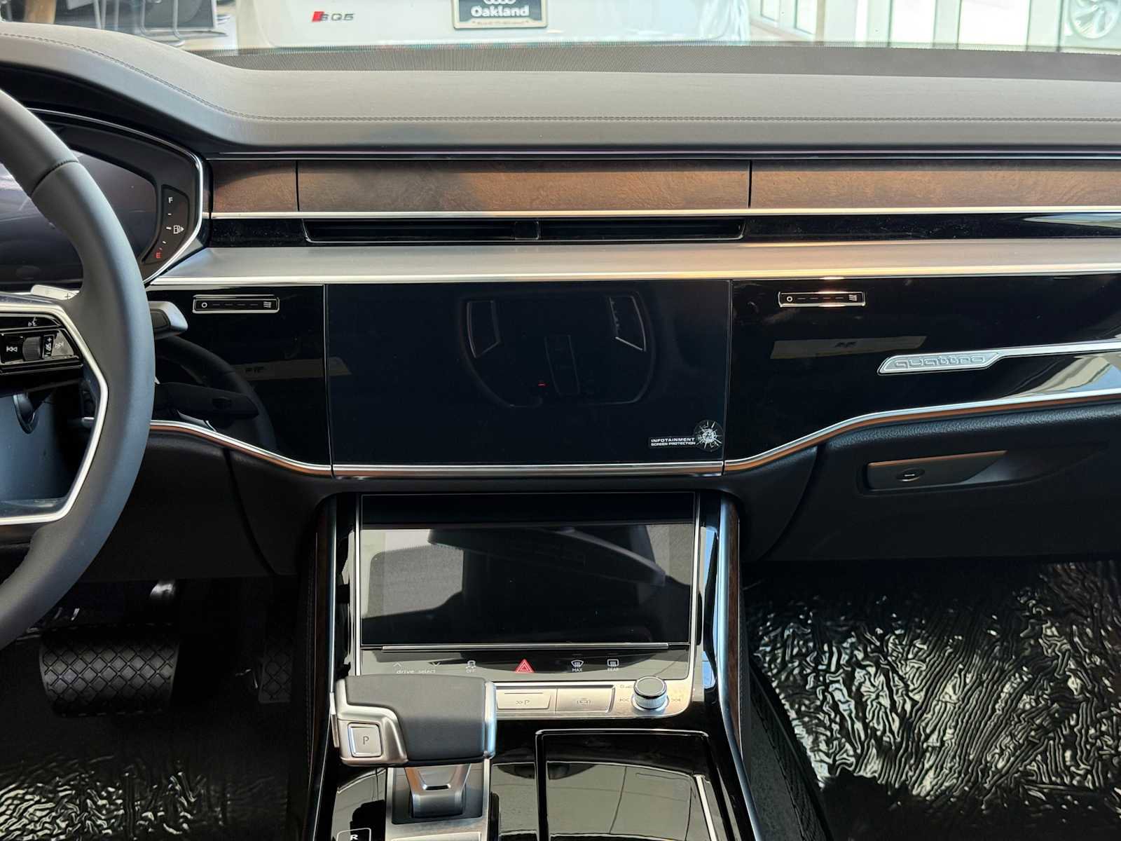 New 2025 Audi A8 L 3.0T image 17