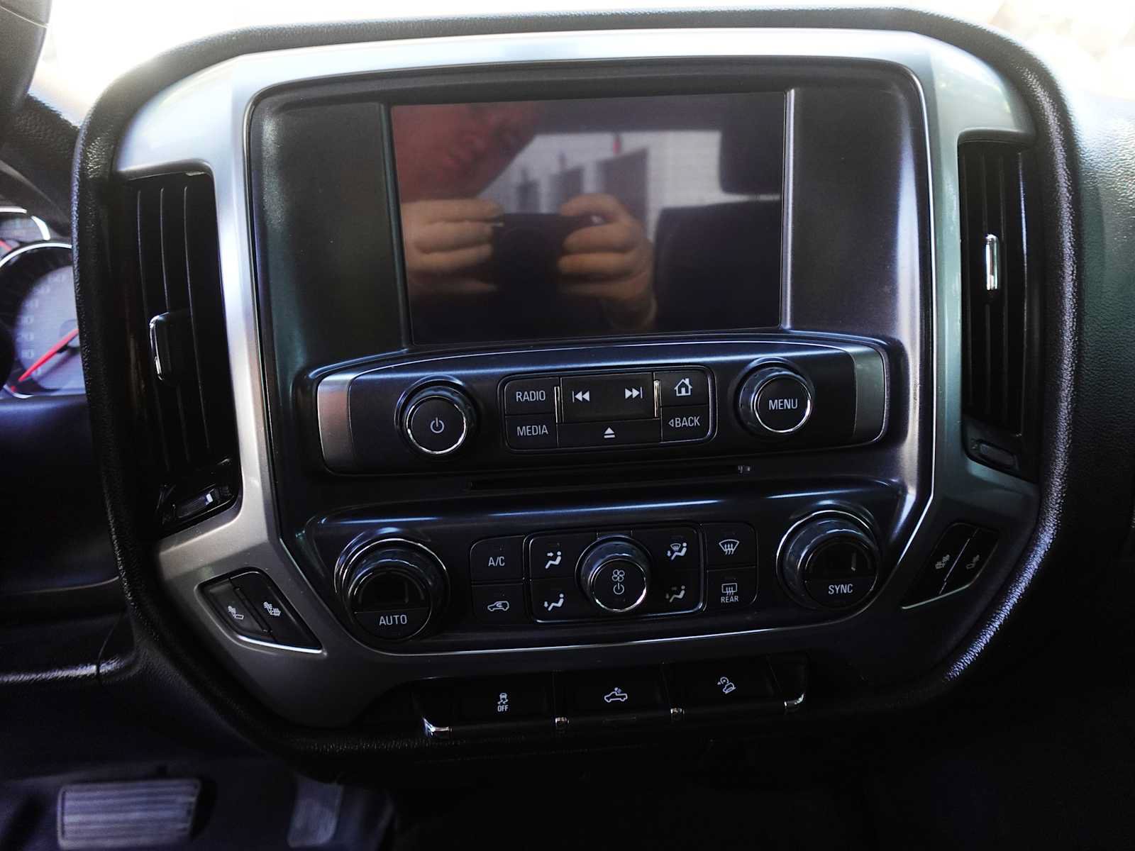Used 2017 Chevrolet Silverado 1500 LT w/ Redline Edition AWD/4WD image 22