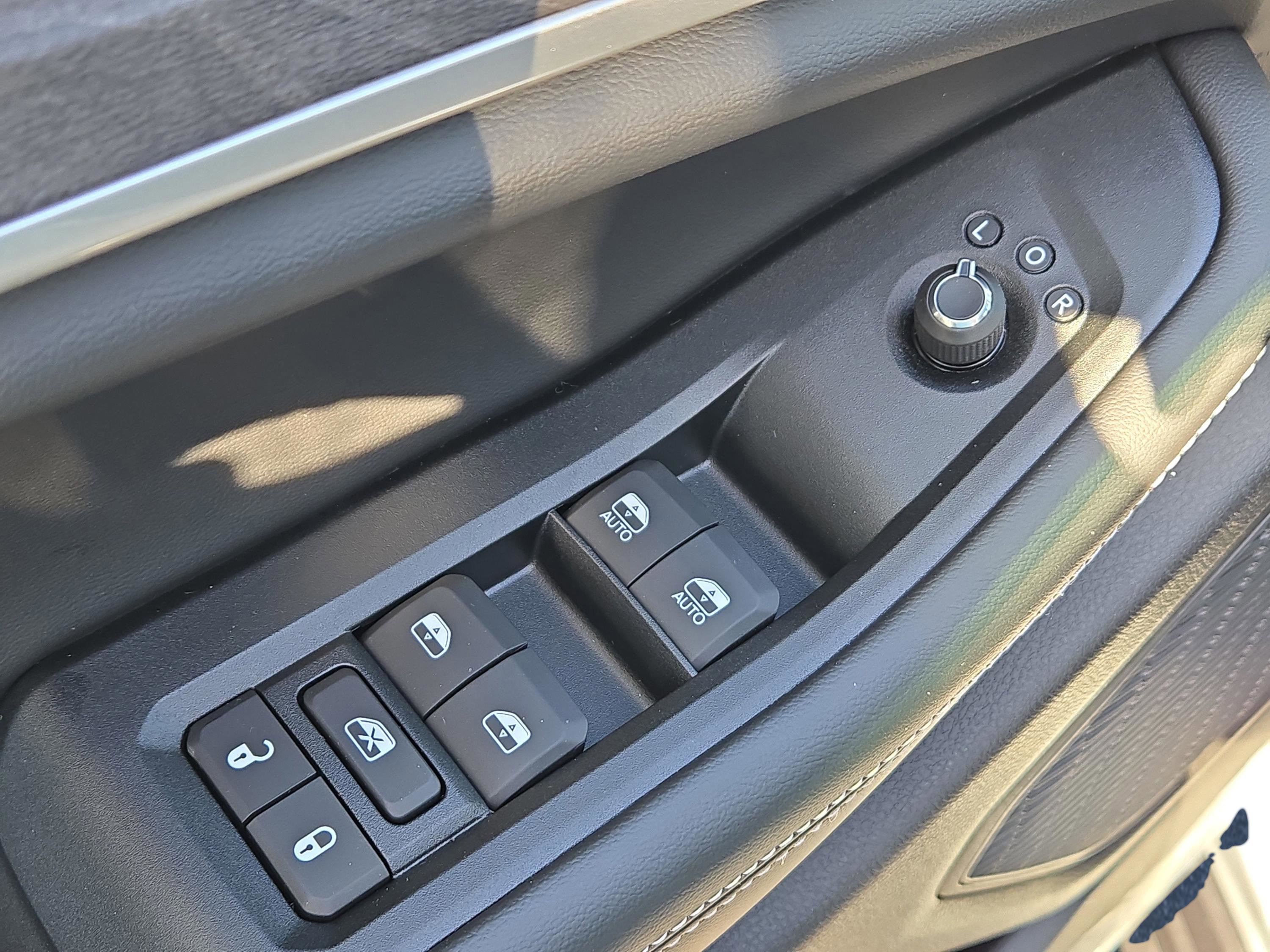 New 2025 Jeep Grand Cherokee L Limited image 14