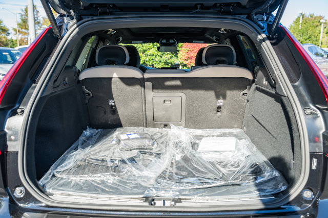 New 2027 Volvo XC60 B5 Plus AWD/4WD image 10