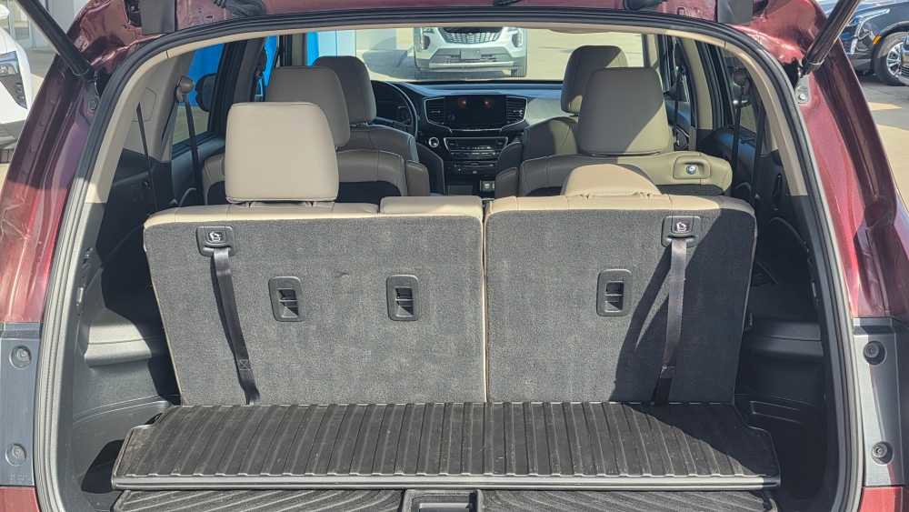 Used 2022 Honda Pilot Touring image 10