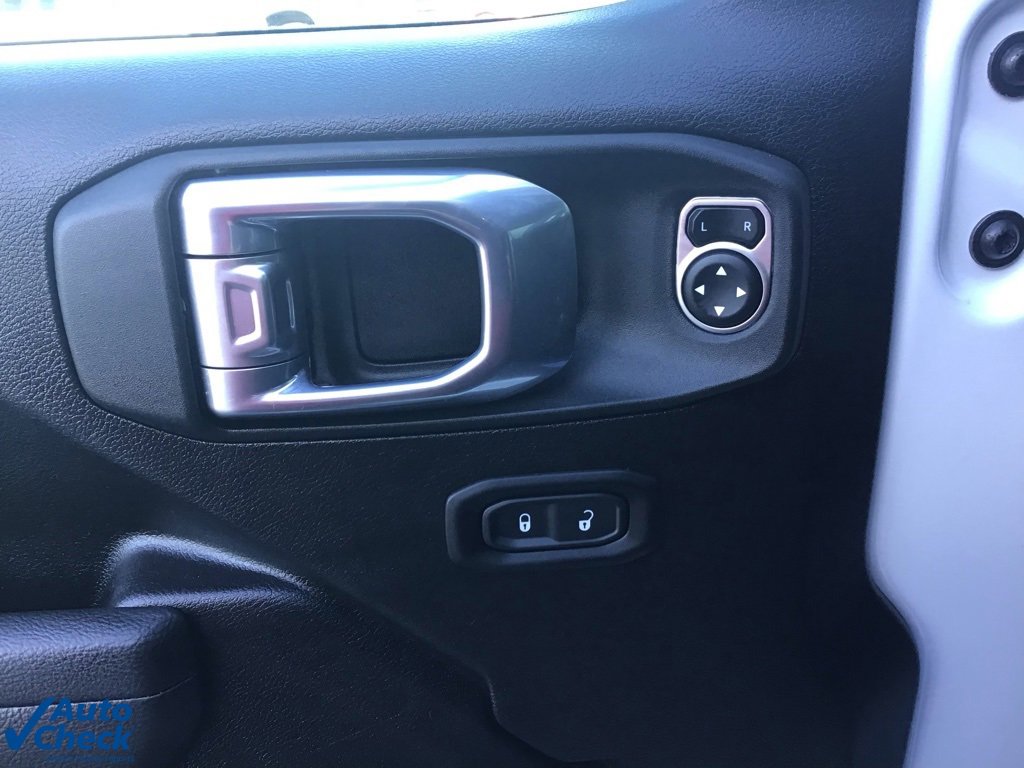 Used 2023 Jeep Wrangler Sport S image 24