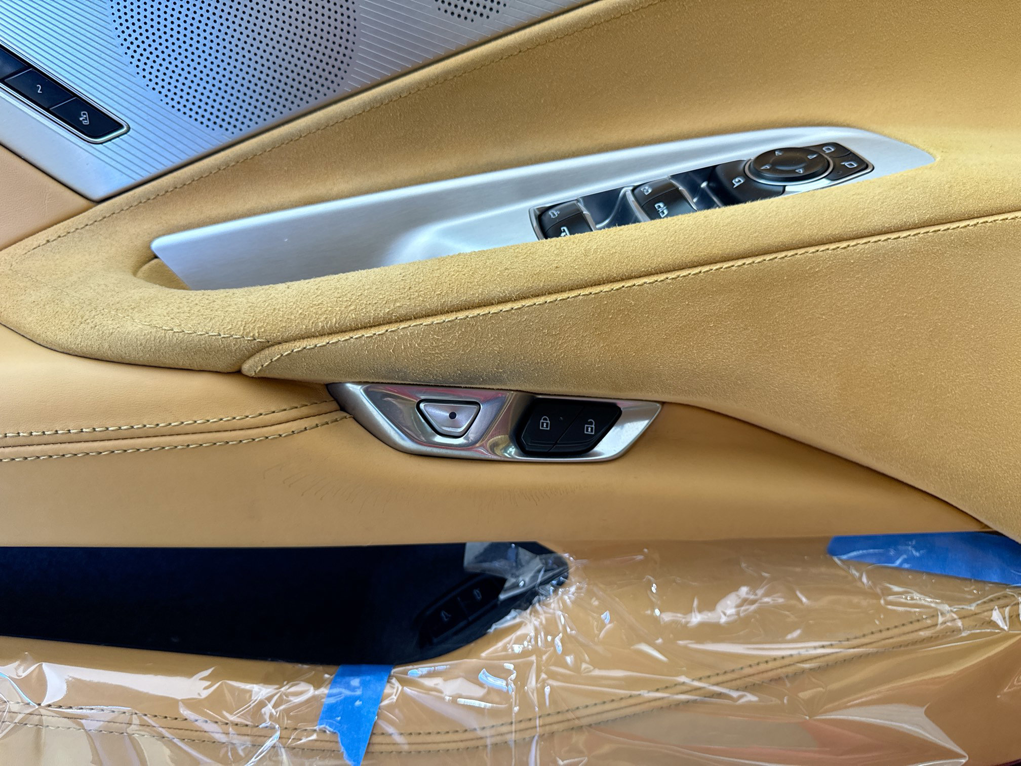 Used 2024 Chevrolet Corvette Stingray Premium Conv w/ Z51 Performance Package RWD image 20