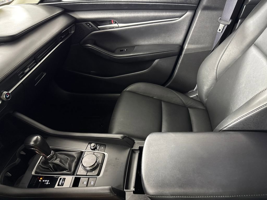 Used 2022 MAZDA MAZDA3 s image 17